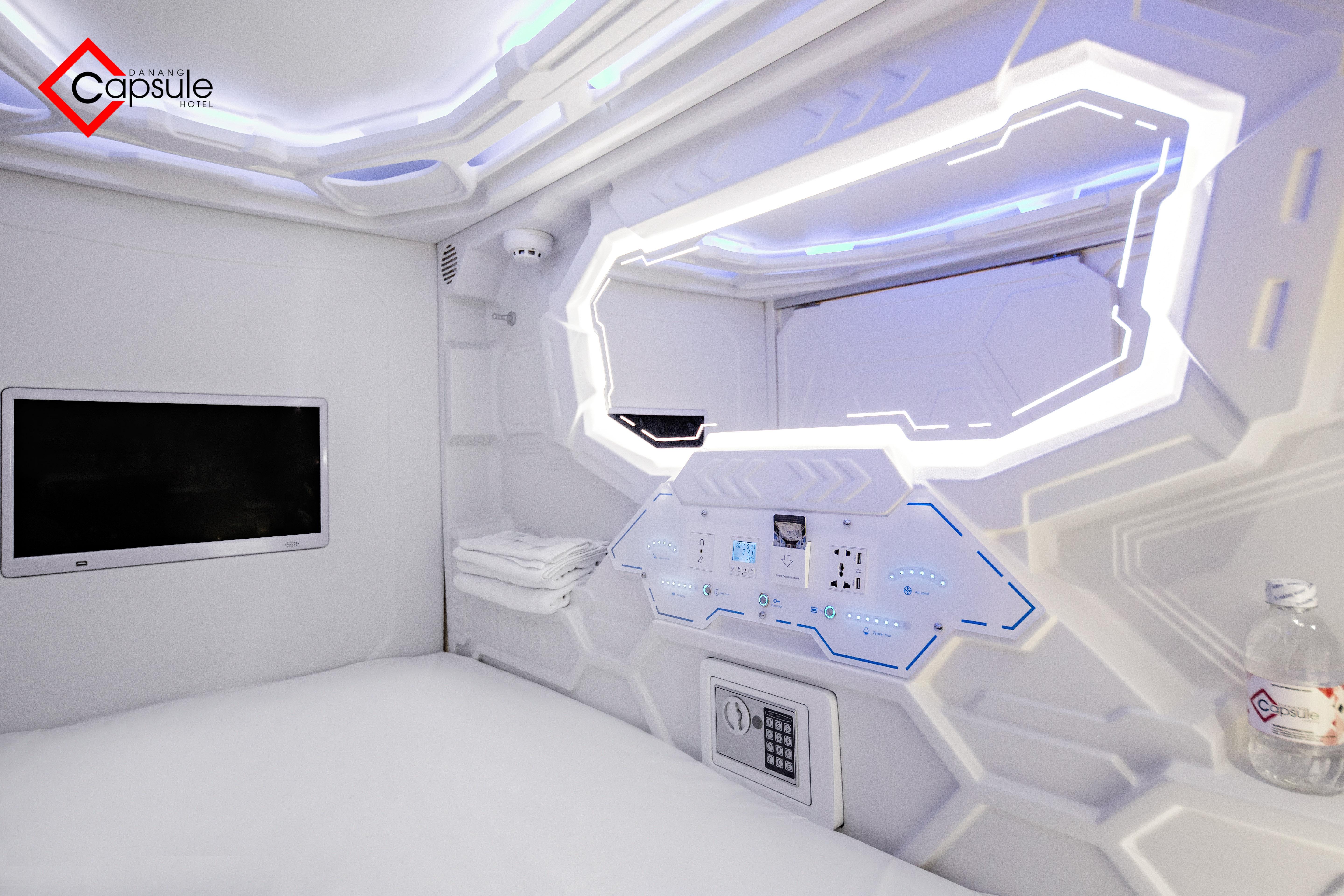 דה נאנג Ancyra Capsule Hotel - Backpackers Paradise & Rooftop Bar מראה חיצוני תמונה